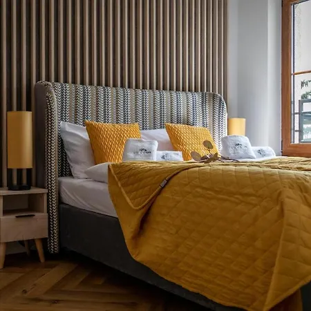 C2 Z Basenem, Sauna, Jacuzzi - 5d *