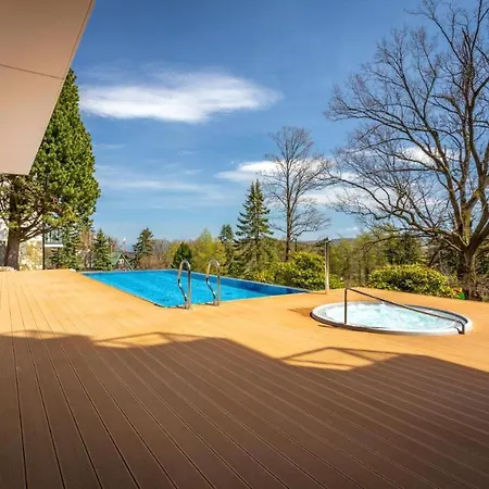 C2 Z Basenem, Sauna, Jacuzzi - 5d Apartment